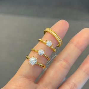 999 GOLD MOSSANITE RING 大女主钻戒